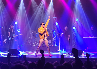 QUEEN'S COURT - TRIBUTE TO FREDDIE MERCURY AND QUEEN